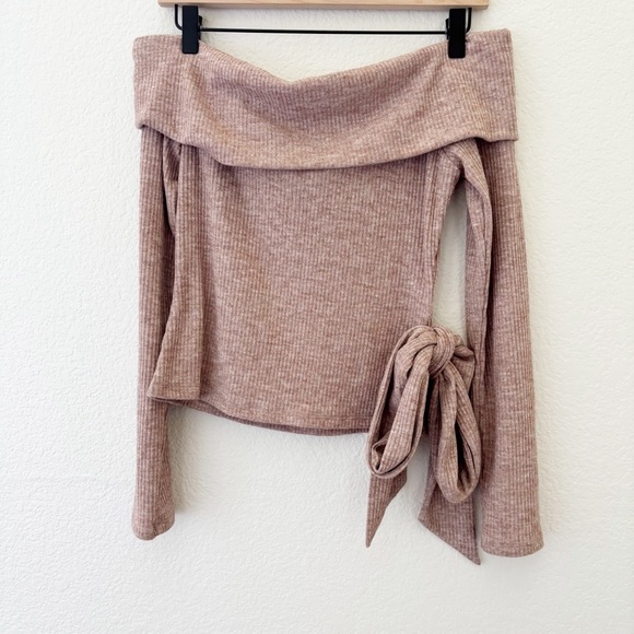 Lovers + Friends Off-Shoulder Ramona side tie sweater size Small - Picture 2 of 10